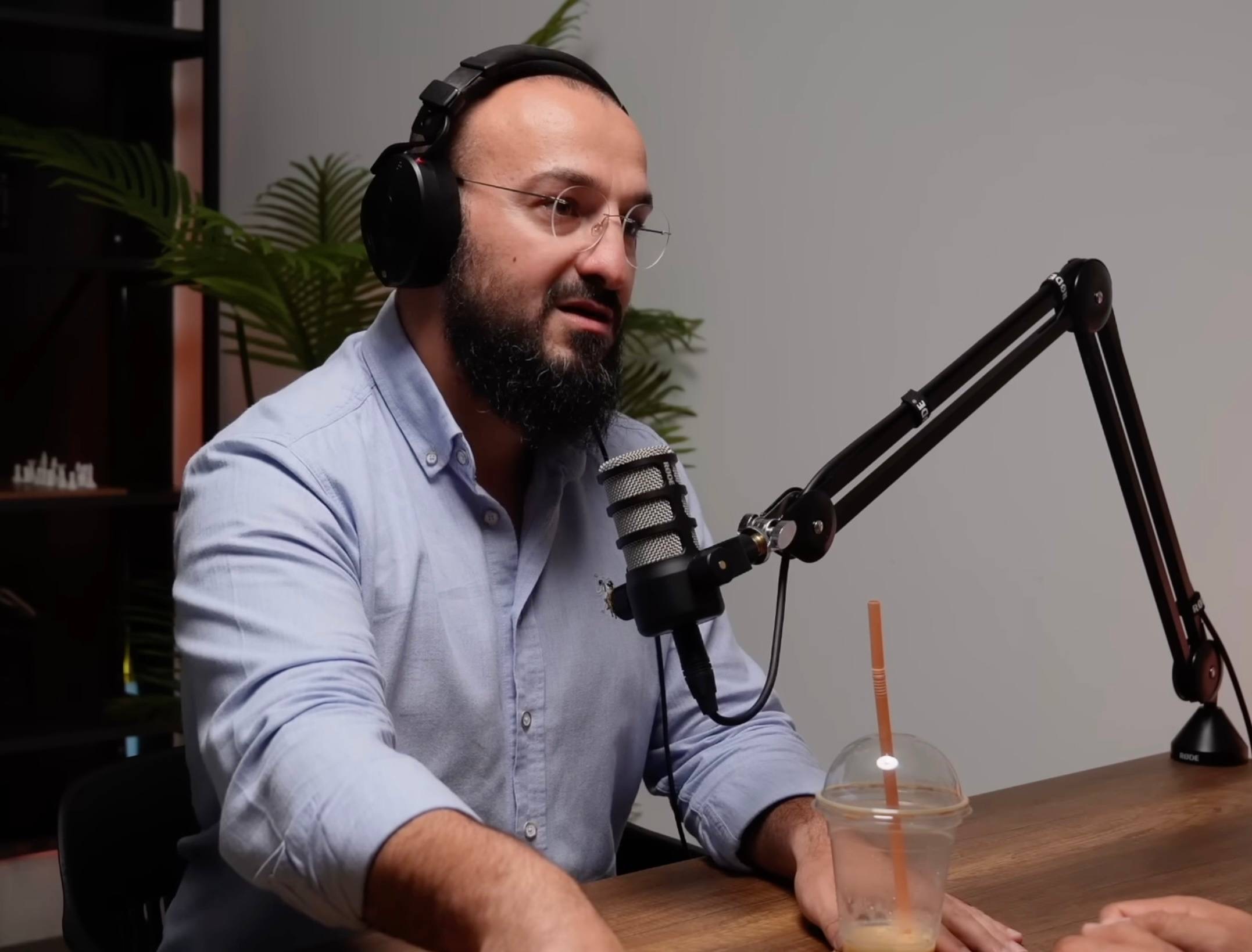 Мамед за работой